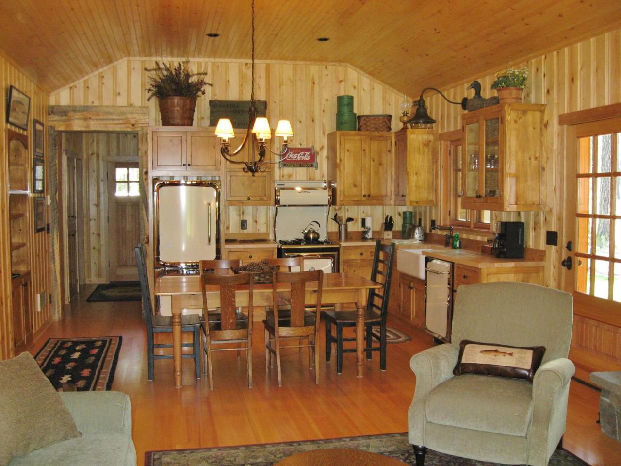 Lake Creek Lodge Бенд Экстерьер фото